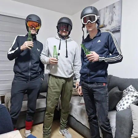 Διαμέρισμα Znaor *